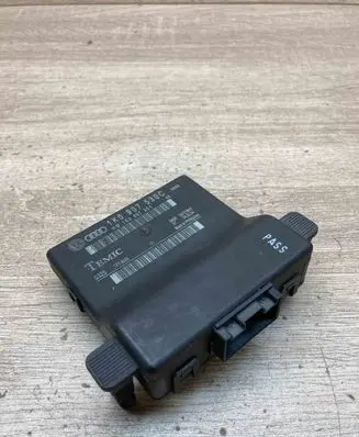 Volkswagen Touran I Gateway control module 1K0907530C 1K0907951