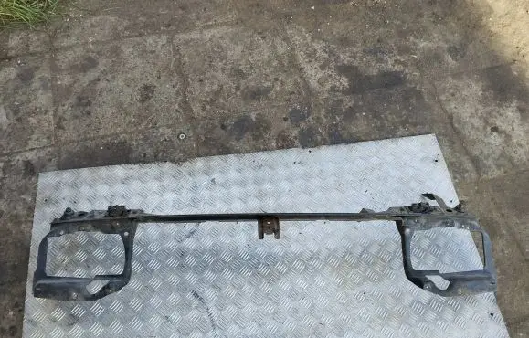 Renault Espace III Top upper radiator support slam panel