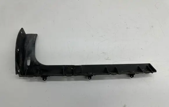 Audi A8 S8 D4 4H Rear bumper mounting bracket 4H0807454B
