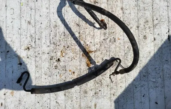 Toyota RAV 4 (XA20) Power steering hose/pipe/line