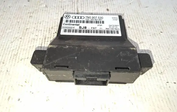 Volkswagen Tiguan Gateway control module 7N0907530 1K0907951 5WK50021F