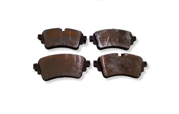 Volkswagen Touareg III Brake pads (rear) 