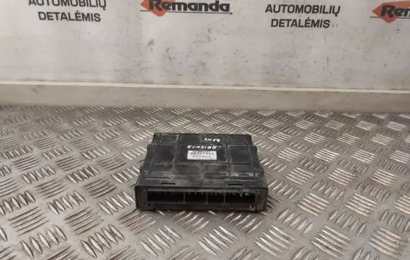 Mitsubishi Carisma Engine control unit/module MD357922