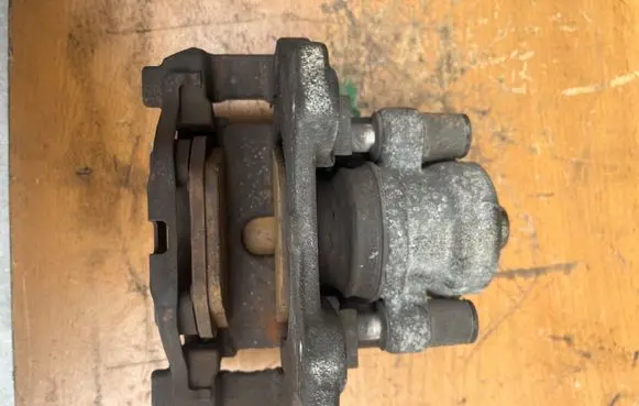 BMW 3 E92 E93 Rear brake caliper 6769101 34216769101