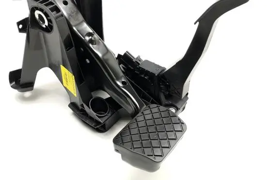 Volkswagen PASSAT B8 Pedal assembly 5Q1723058CD