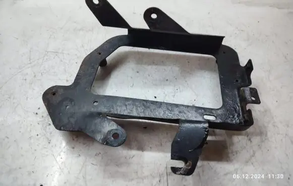 Land Rover Evoque I Other engine bay part