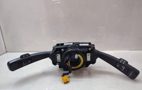 Volvo XC60 Wiper turn signal indicator stalk/switch 31343218