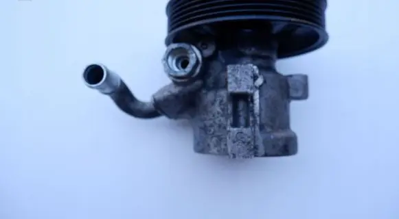 Opel Antara Power steering pump