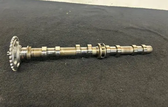 Mercedes-Benz E W212 Camshaft A6510500101 10257006241