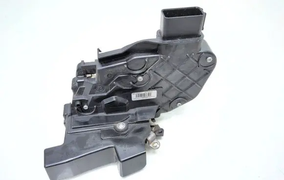 Volvo XC60 Front door lock 30799301