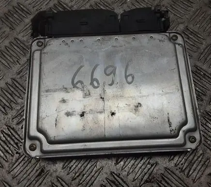 Volkswagen Golf IV Engine control unit/module 0261207189 036906032L 26SA7572