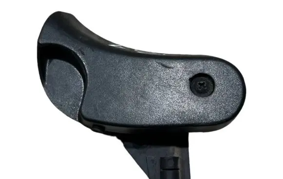 BMW 3 E46 Engine bonnet (hood) release handle 8223163