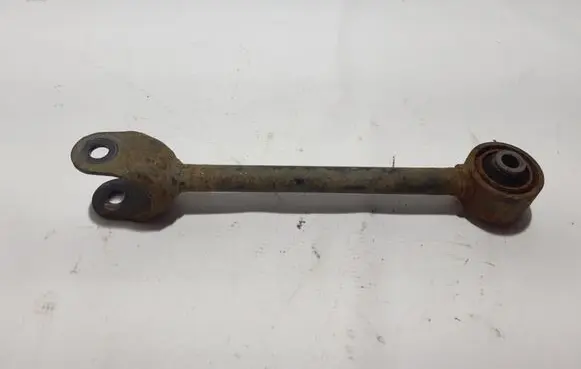Rear control arm