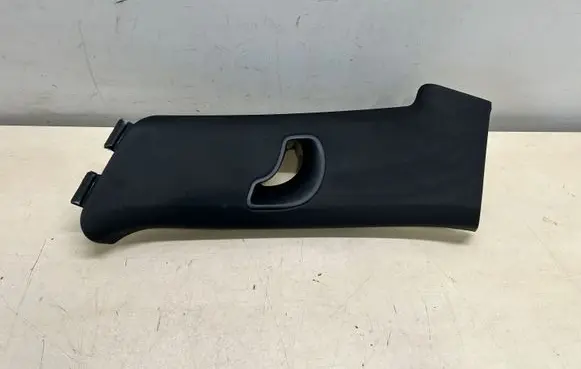 Porsche Cayenne (92A) (D)pillar trim (top) 7P5867242M