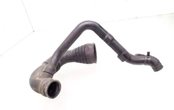 Audi A4 S4 B5 8D Intercooler hose/pipe 8D0129615A 028103493AF