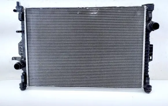 Ford Kuga II Coolant radiator CV618C342FB