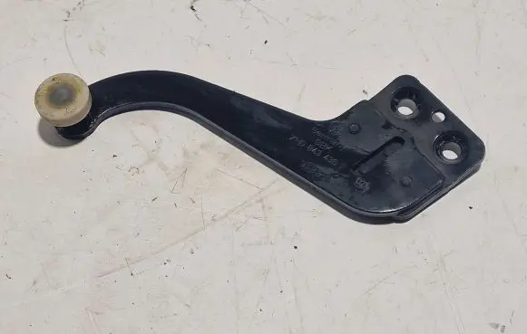 Volkswagen Transporter - Caravelle T6 Sliding door upper roller guide/hinge 7H0843436P
