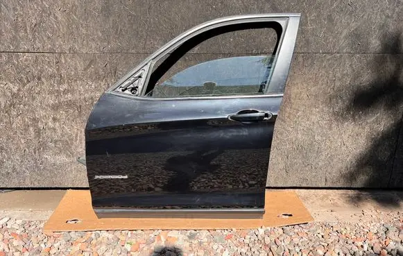 BMW X3 F25 Front door