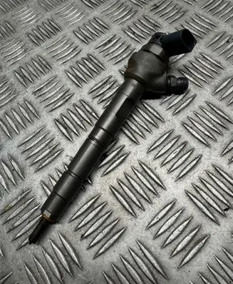 Volkswagen Golf VII Fuel injector 04L130277G 0445110477