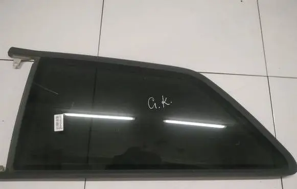 Audi A3 S3 8P Rear side window as2