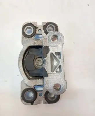 Volvo XC60 Engine mount bracket 31316876