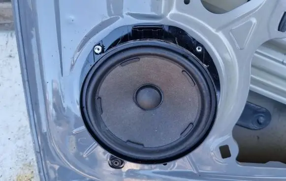 Cupra Born Front door speaker