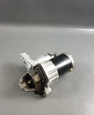 Nissan Qashqai Starter motor 233006662R