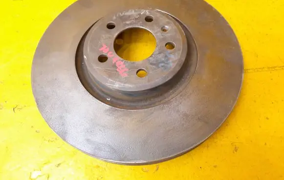 Volkswagen Touareg III Front brake disc