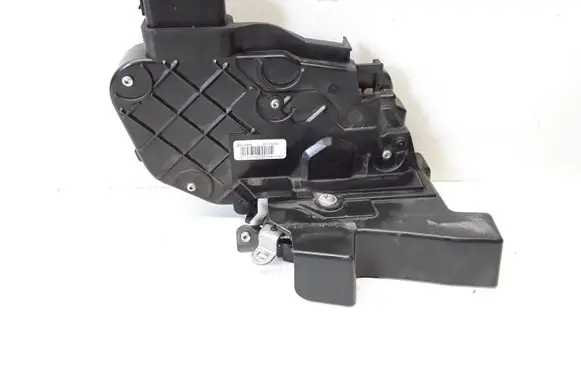 Volvo V50 Front door lock 30753658