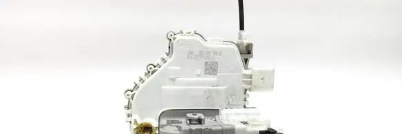Audi A3 S3 8V Front door lock 8X2837016B