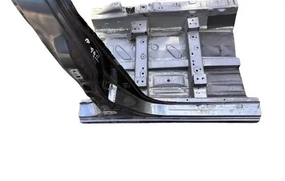 Nissan Qashqai Pillar (middle) SLUPEK
