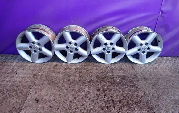 R16 alloy rim