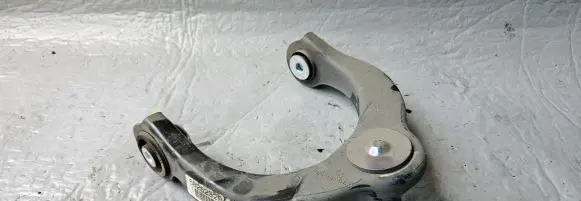 Dodge Durango III Front lower control arm/wishbone 68282329AA