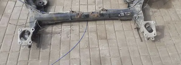 Peugeot 5008 Rear subframe 