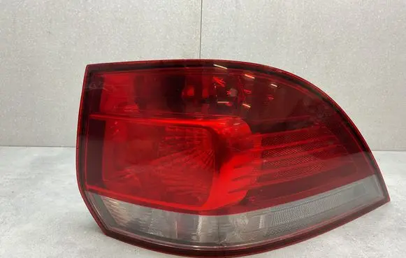Volkswagen Golf VI Rear/tail lights