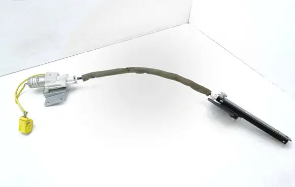 Volkswagen Phaeton Seat belt adjustment motor 560973354D
