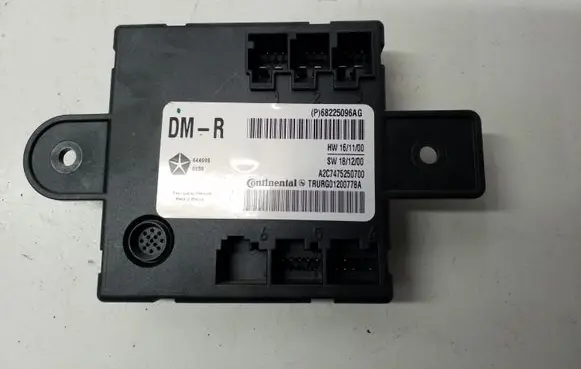 Chrysler Pacifica Sliding door control unit/module 68225096AG