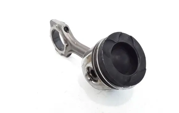 Toyota Avensis T250 Piston with connecting rod 6GA07119