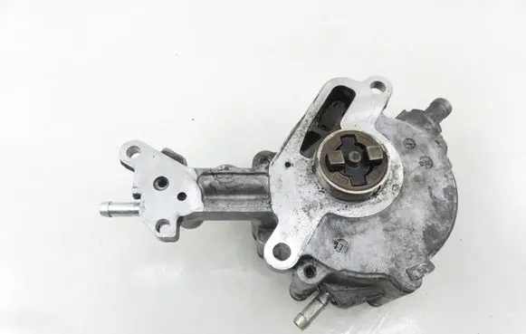 Audi A4 S4 B6 8E 8H Vacuum pump 038145209C
