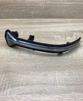BMW 5 G30 G31 G38 Front indicator light 7414651 4437438