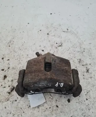 Volkswagen Golf V Front brake caliper