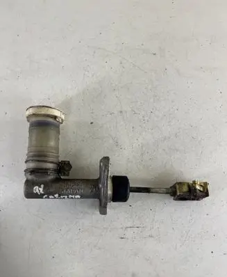 Mitsubishi Carisma Clutch master cylinder 
