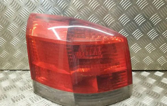 Opel Signum Rear/tail lights 13159861