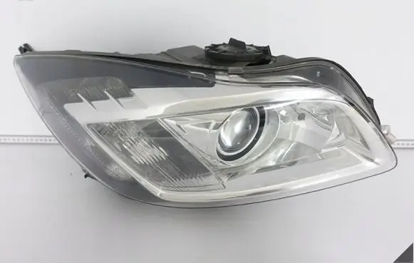 Opel Insignia A Headlight/headlamp 13226793