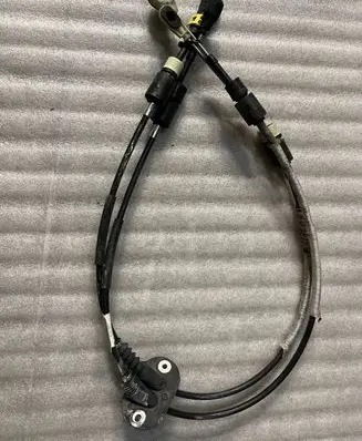 Gear shift cable linkage