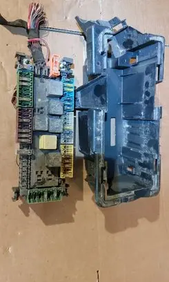 Mercedes-Benz GL X166 Fuse module A1669063901