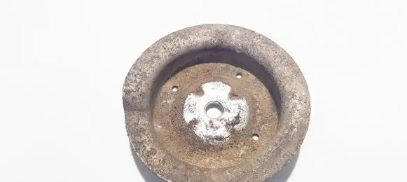 BMW 5 E39 Coil spring mount 