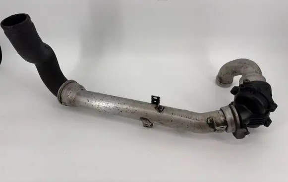 Mercedes-Benz Vito Viano W639 Intake resonator 6421401387 A6421401387