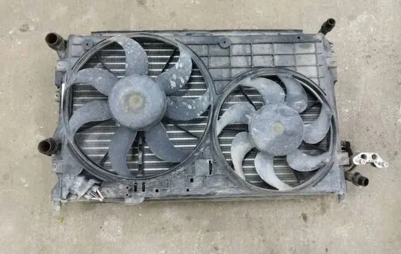 Skoda Octavia Mk2 (1Z) Radiator set 1k0121253bb 1k0121207b 1K0121251BN