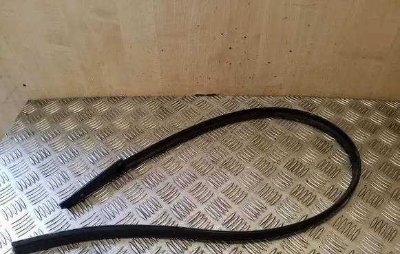 Roof trim bar molding cover